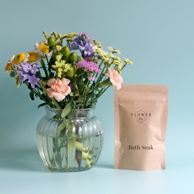 Letterbox Botanical Posy and Bath Soak